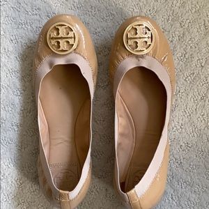 Tory Burch Caroline patent leather flats size 8